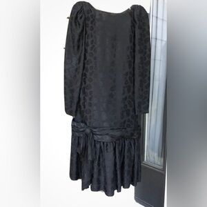 Vtg 1980’s Du Valls’ kansas city silk women's black dress leaves print size 8